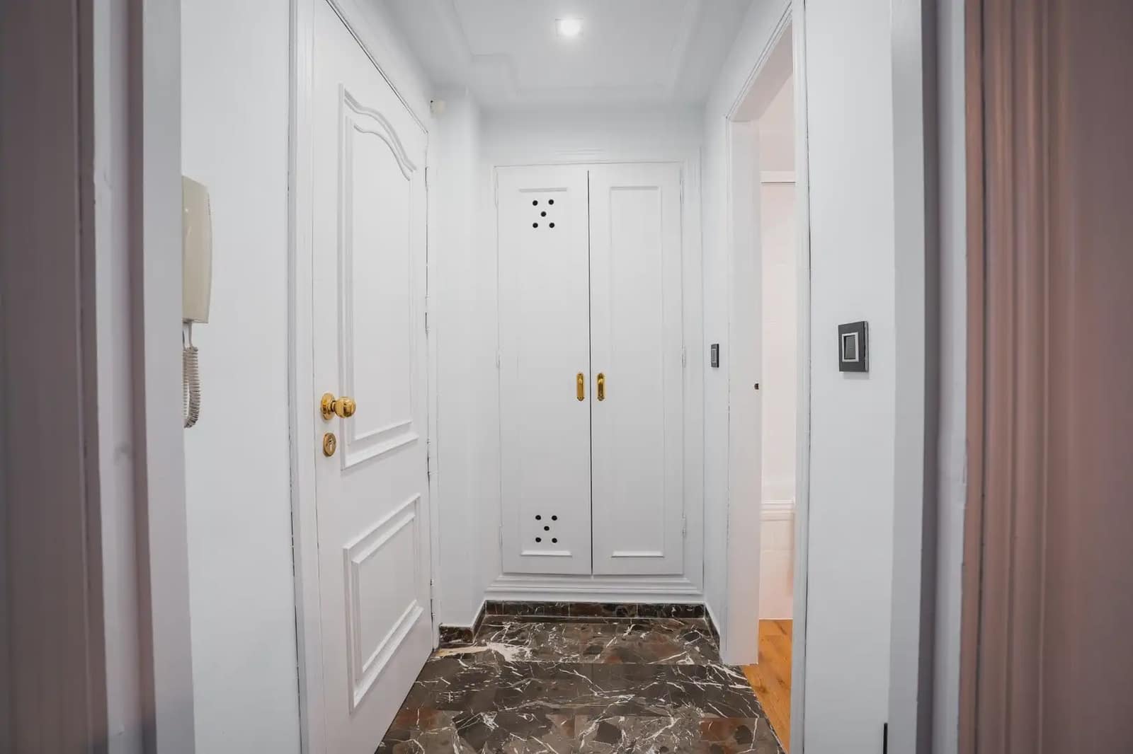 Leilighet til salgs i Granada by - € 250 000 (Ref: 9836946)