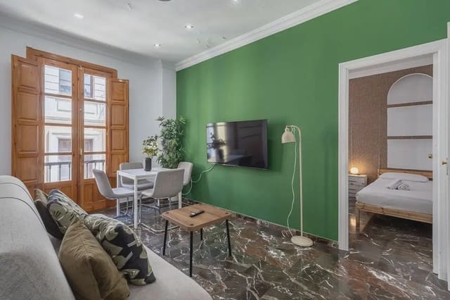 Leilighet til salgs i San Matías - Realejo, Granada by - € 250 000 (Ref: 9836947)