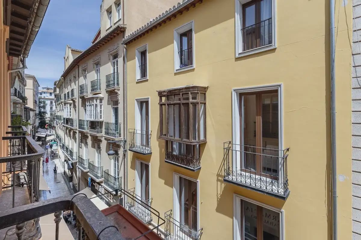 Leilighet til salgs i Granada by - € 250 000 (Ref: 9836947)