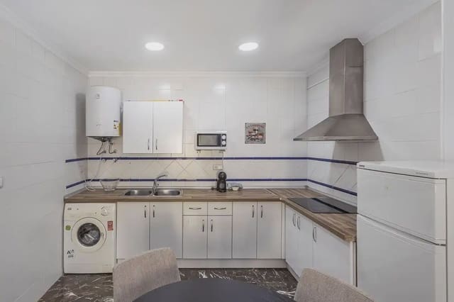 Leilighet til salgs i San Matías - Realejo, Granada by - € 260 000 (Ref: 9836948)
