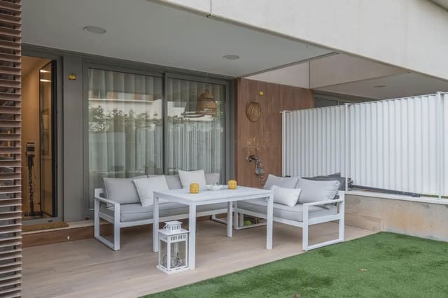 Mieszkanie na sprzedaż w Camino de Ronda - Rosaleda, Miasto Grenada z basenem garażem - 395 000 € (Ref: 9836952)