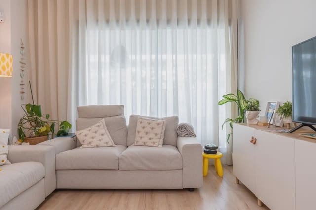 Mieszkanie na sprzedaż w Camino de Ronda - Rosaleda, Miasto Grenada z basenem garażem - 395 000 € (Ref: 9836952)