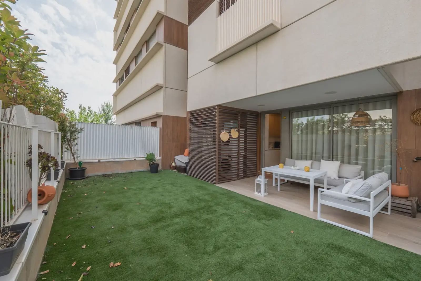 Wohnung zu verkaufen in Granada Stadt mit Pool Garage - 395.000 € (Ref: 9836952)