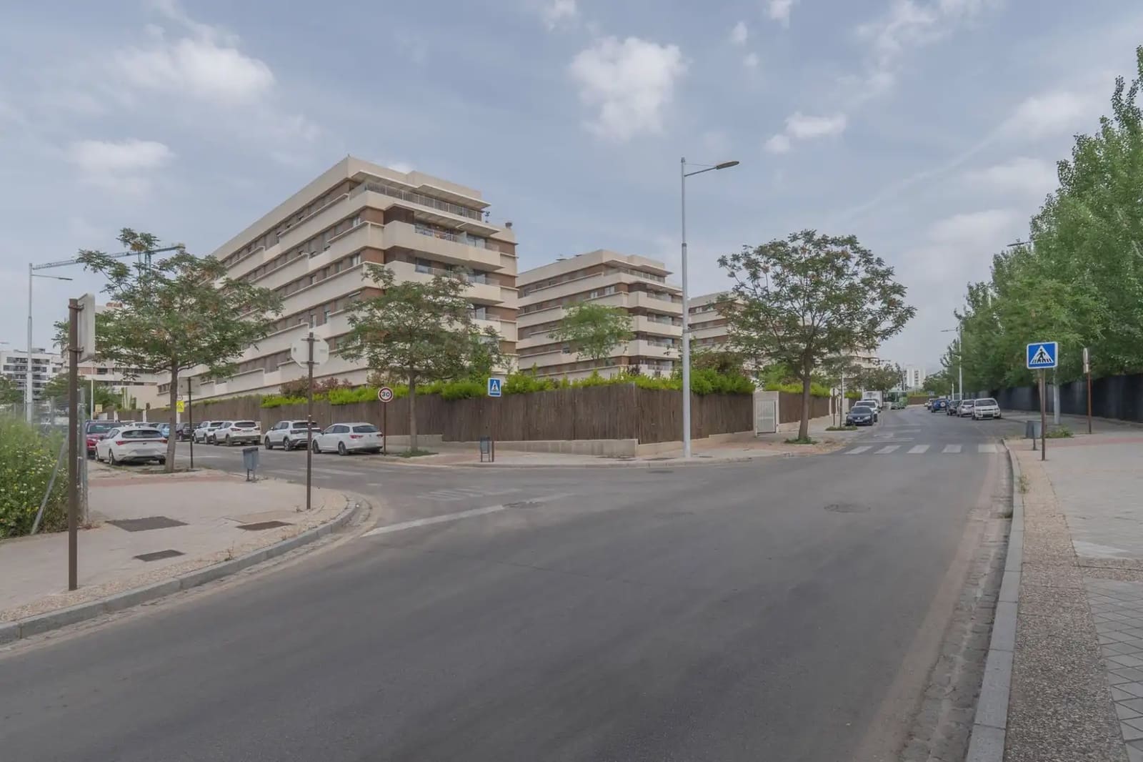 Wohnung zu verkaufen in Granada Stadt mit Pool Garage - 395.000 € (Ref: 9836952)