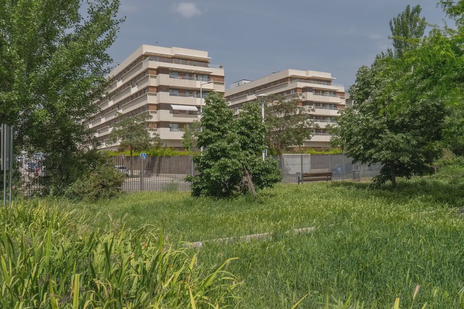 Wohnung zu verkaufen in Granada Stadt mit Pool Garage - 395.000 € (Ref: 9836952)
