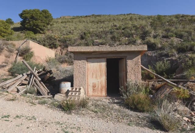 Finca/Landhuis te koop in Lanjarón - € 33.000 (Ref: 9836953)