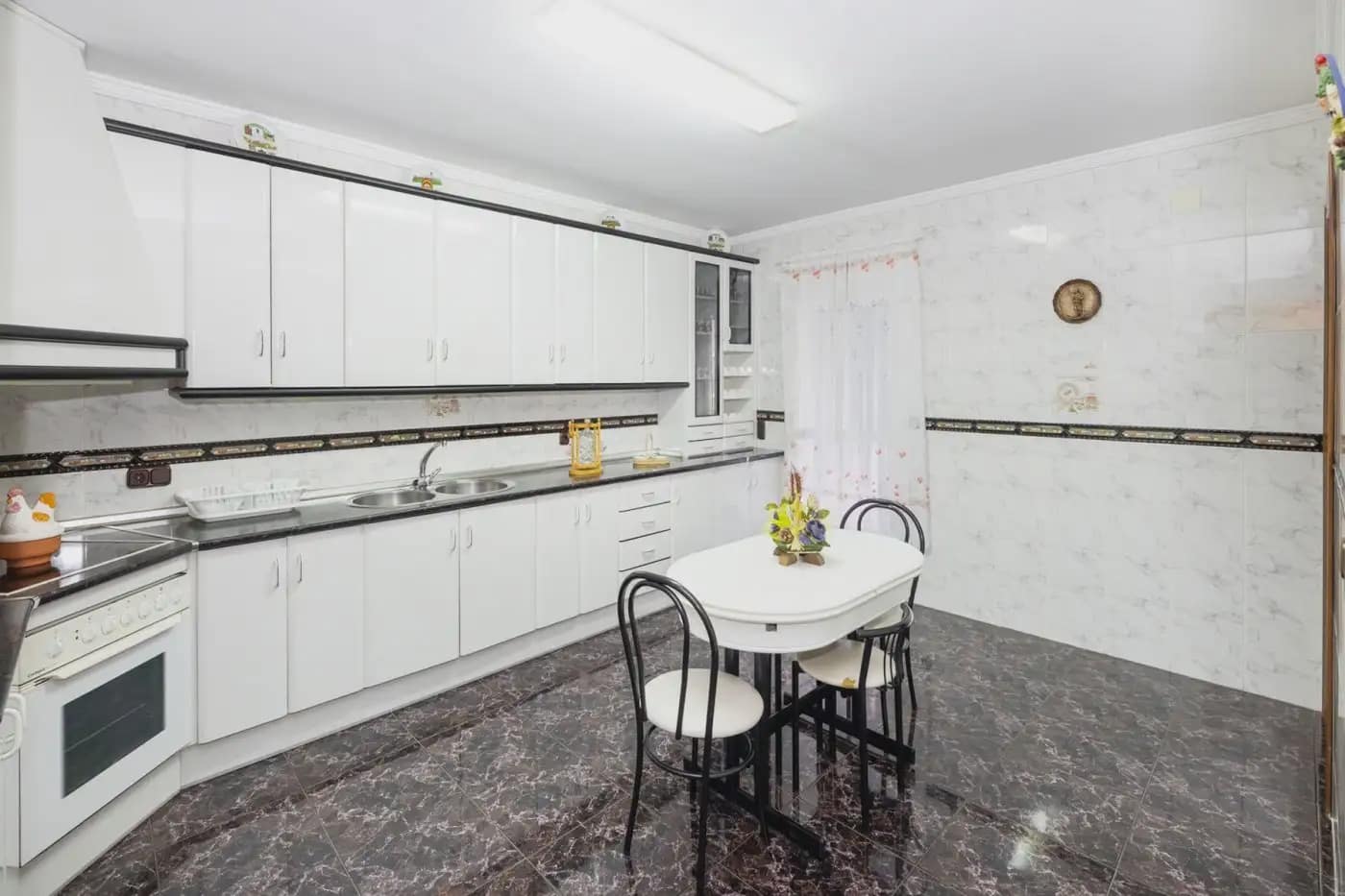 Villa for sale in Cijuela with pool garage - € 330,000 (Ref: 9836957)