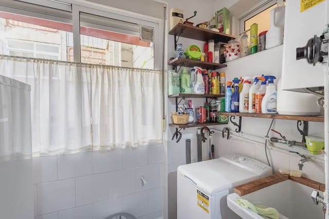 Appartamento in vendita in Poligono Cartuja - La Paz, Granada città - 109.000 € (Rif: 9836959)