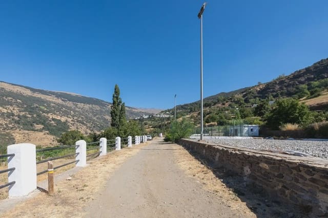Grunde uden byggetilladelser til salg i Bubión - € 60.000 (Ref: 9836963)