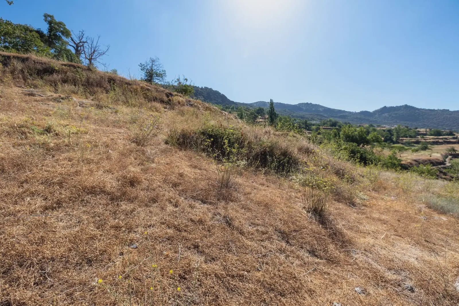 Grunde uden byggetilladelser til salg i Bubion - € 60.000 (Ref: 9836963)