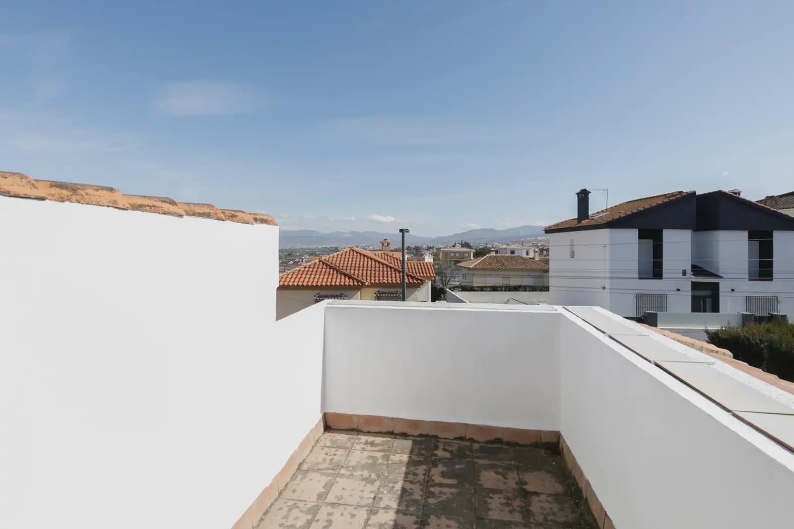 Villa/Maison à vendre à Otura avec piscine garage - 325 000 € (Ref: 9836965)