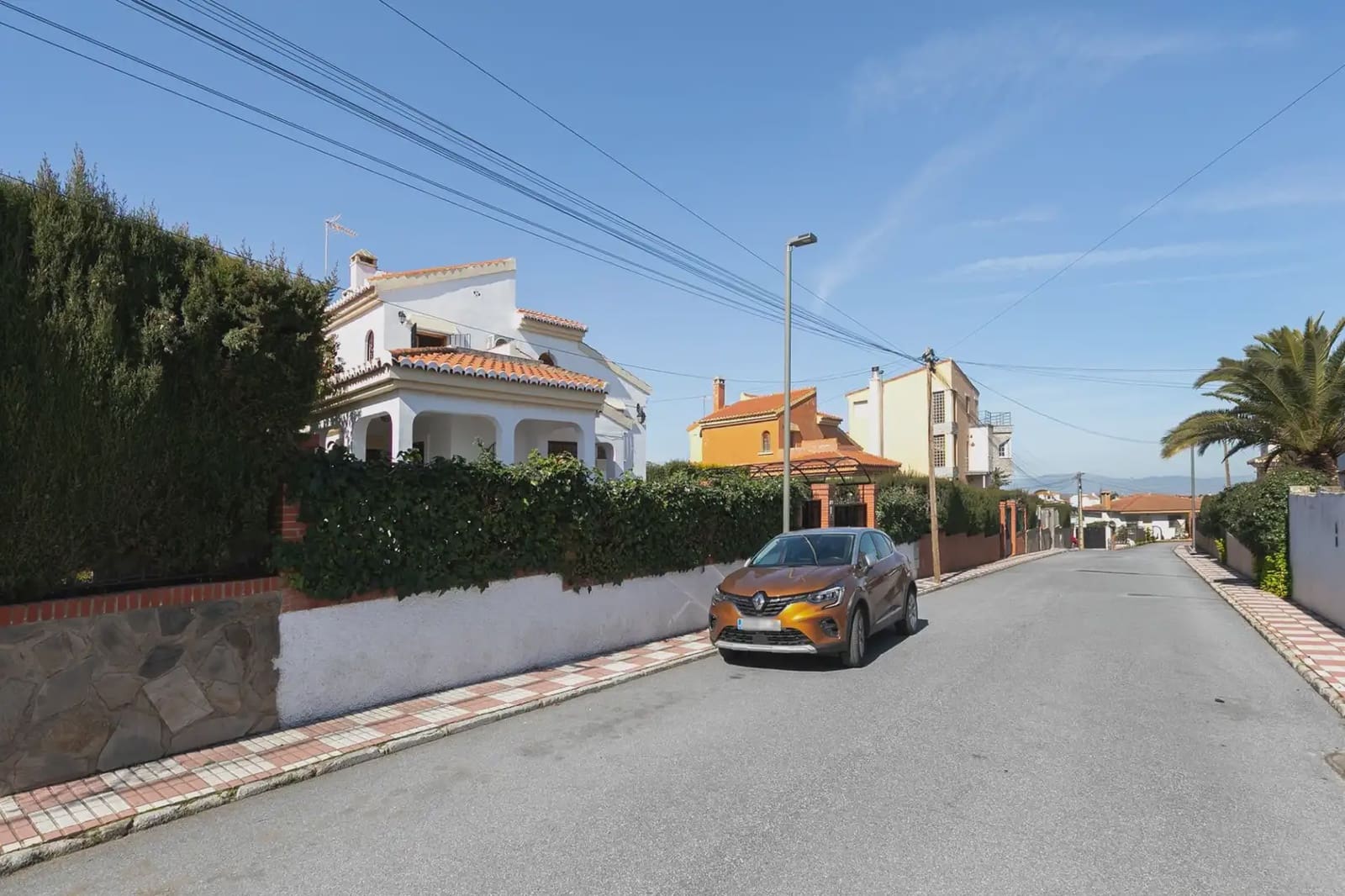 Villa/Maison à vendre à Otura avec piscine garage - 325 000 € (Ref: 9836965)