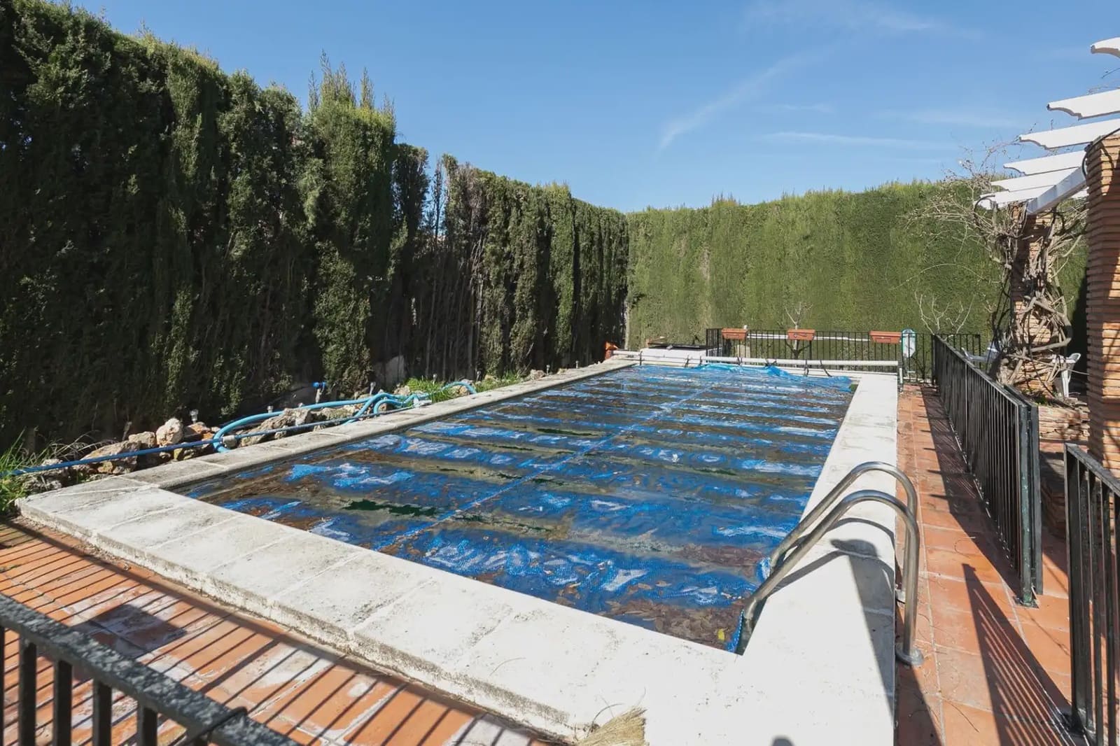 Villa/Maison à vendre à Otura avec piscine garage - 325 000 € (Ref: 9836965)