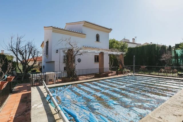 4 chambre Villa/Maison à vendre à Otura avec piscine garage - 325 000 € (Ref: 9836965)