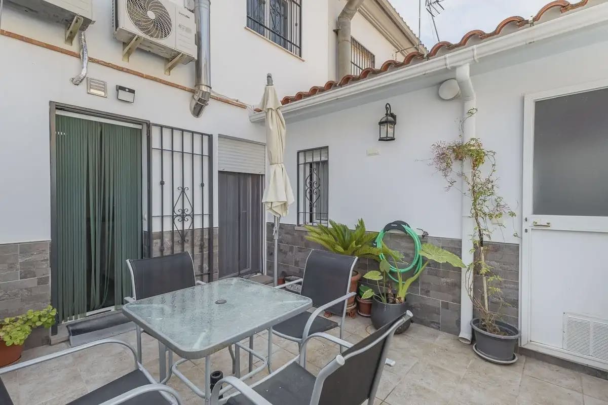 Huis te koop in Atarfe met garage - € 239.900 (Ref: 9836967)