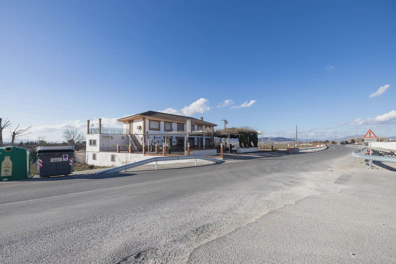 Local Comercial en Granada ciudad en venta - 640.000 € (Ref: 9836969)
