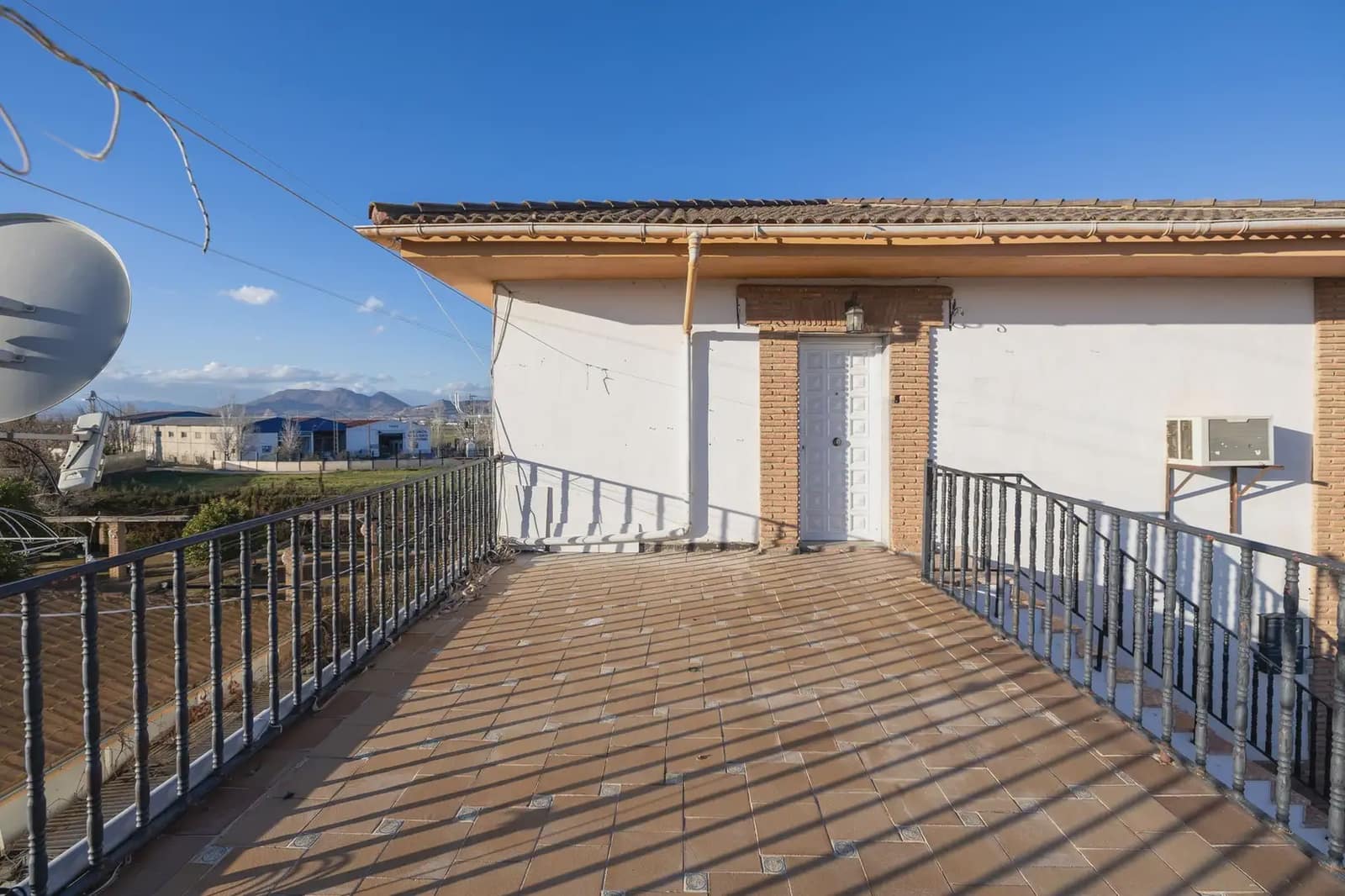 Local Comercial en Granada ciudad en venta - 640.000 € (Ref: 9836969)