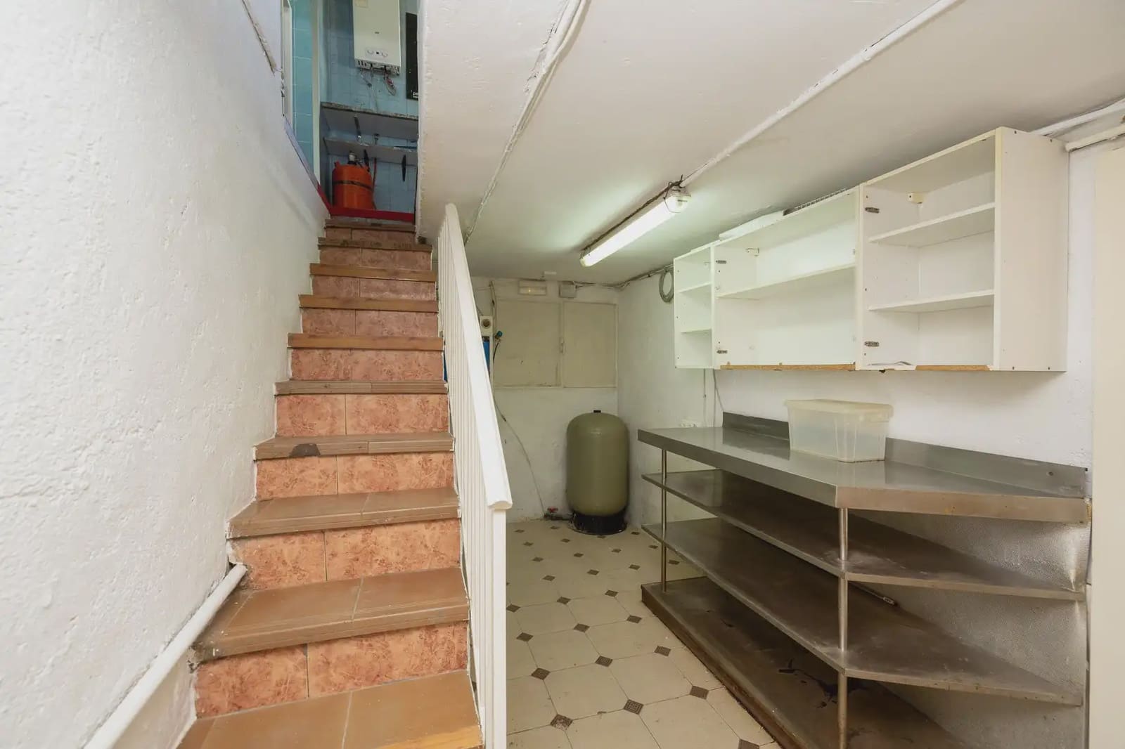 Local Comercial en Granada ciudad en venta - 640.000 € (Ref: 9836969)