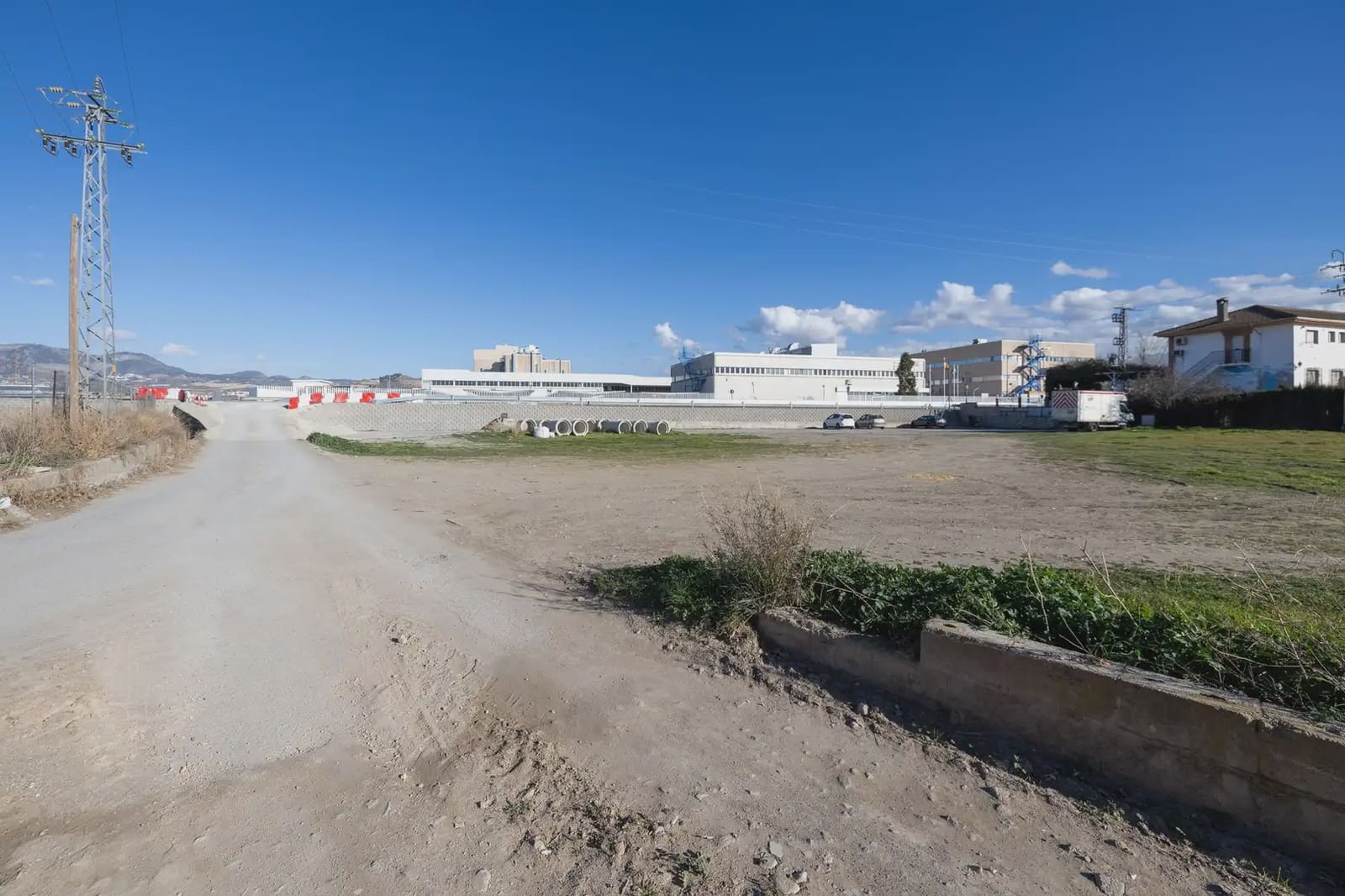 Local Comercial en Granada ciudad en venta - 640.000 € (Ref: 9836969)
