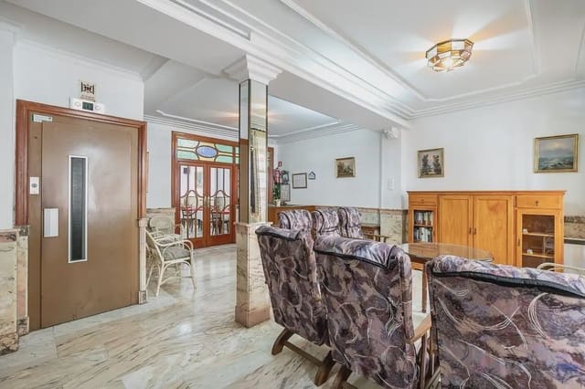 Hôtel à vendre à Lanjarón - 380 000 € (Ref: 9836970)