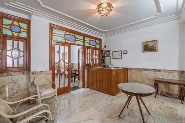 Hôtel à vendre à Lanjarón - 380 000 € (Ref: 9836970)