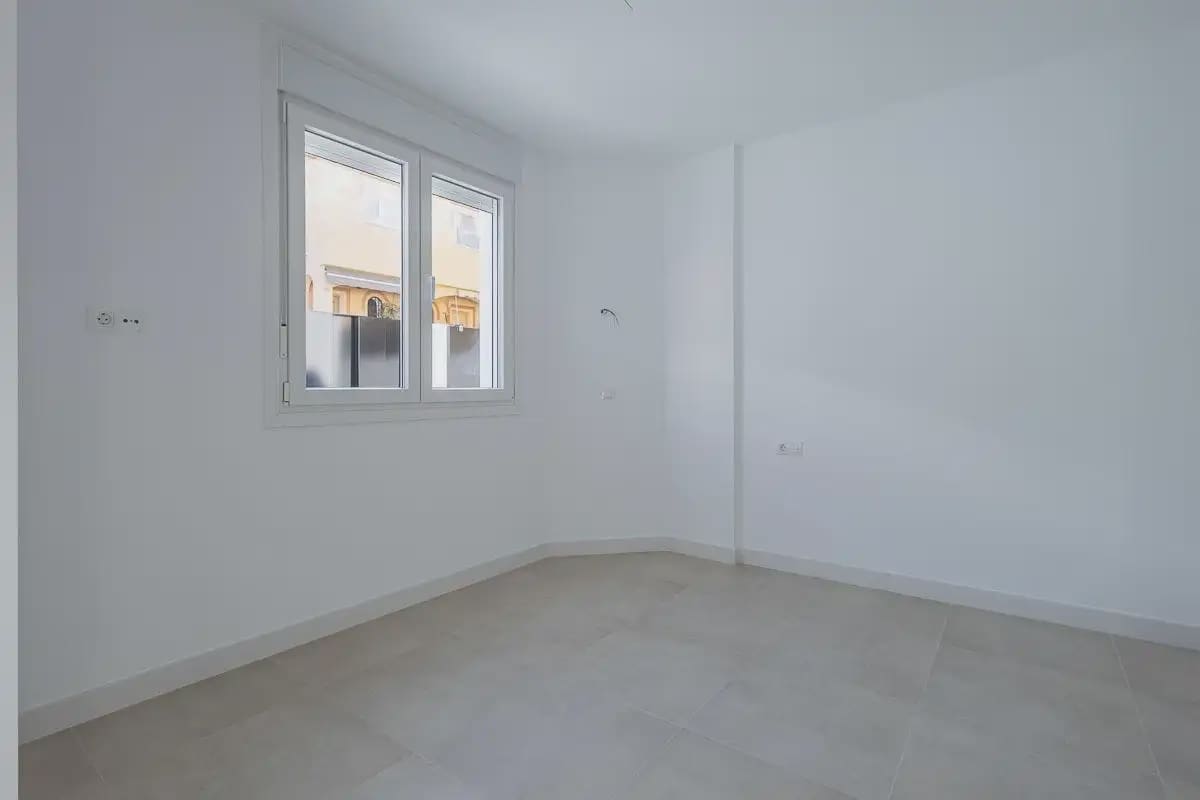Omakotitalo myytävänä paikassa Vegas del Genil mukana 
autotalli - 270 000 € (Ref: 9836972)