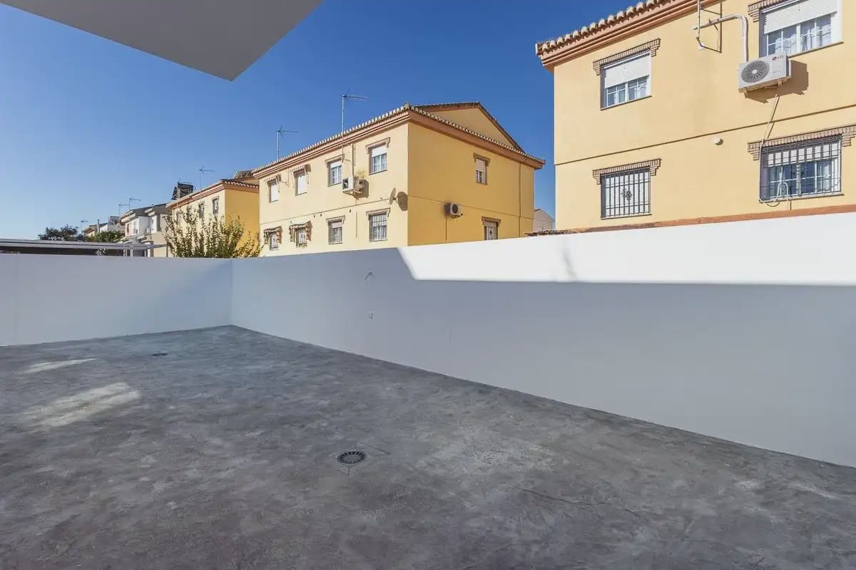 Omakotitalo myytävänä paikassa Vegas del Genil mukana 
autotalli - 270 000 € (Ref: 9836972)