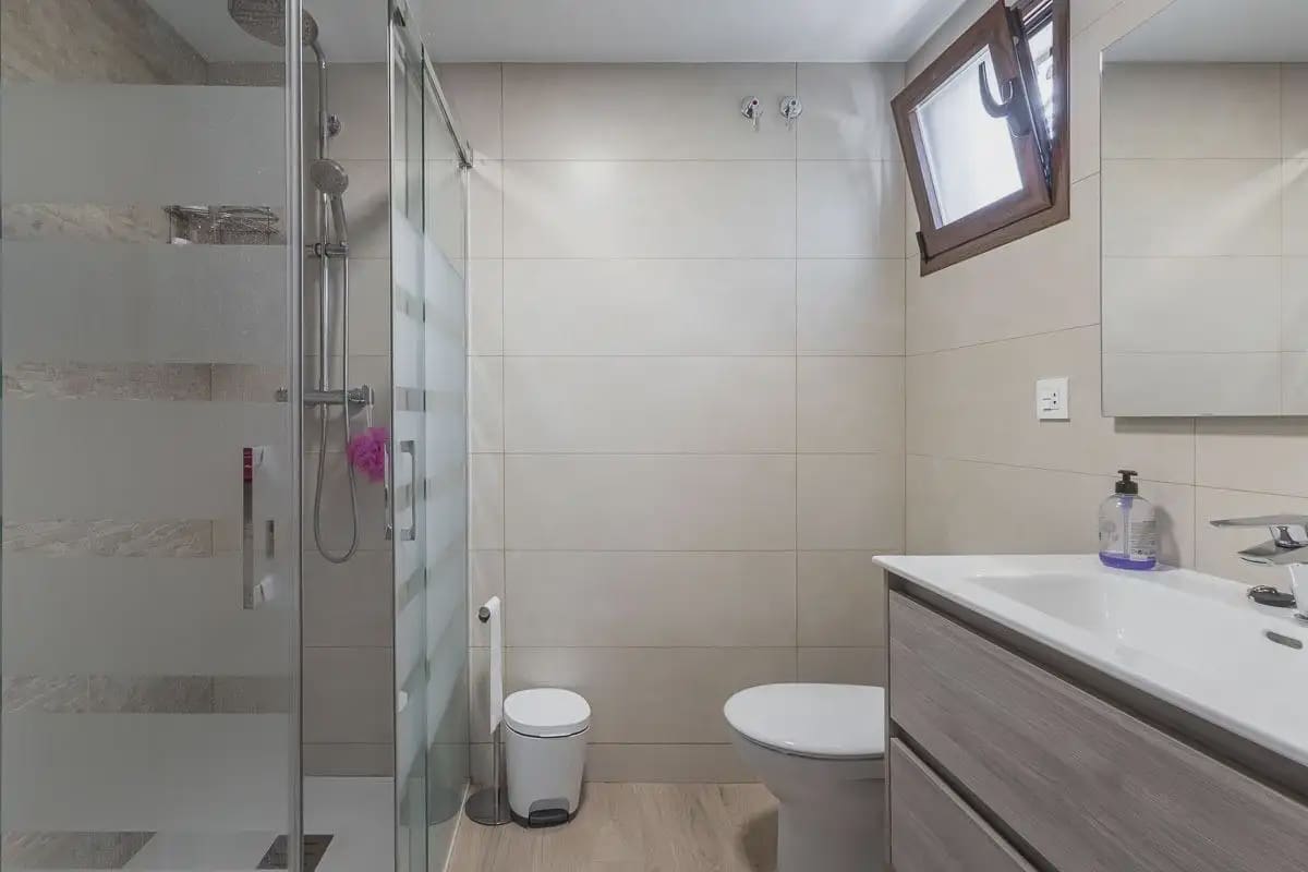 Finca/Country House for sale in Los Guajares with pool - € 299,900 (Ref: 9836974)