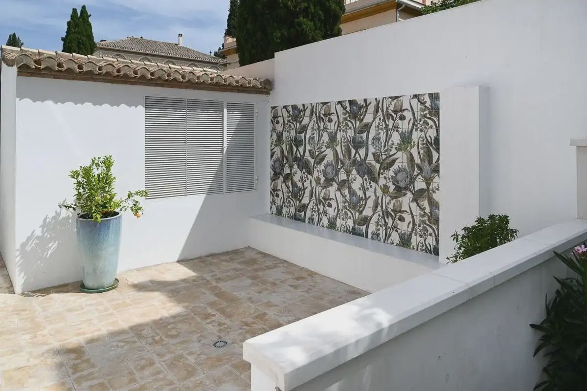 Villa zu verkaufen in Granada Stadt mit Garage - 1.357.000 € (Ref: 9836978)
