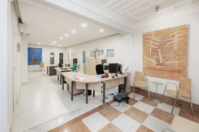 Leilighet til salgs i San Matías - Realejo, Granada by - € 520 000 (Ref: 9836979)