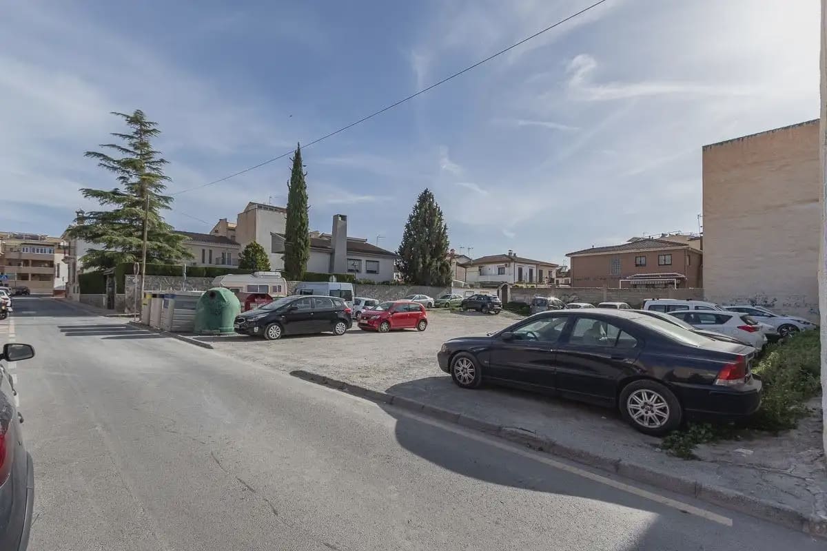 Działka budowlana na sprzedaż w Churriana de la Vega - 375 000 € (Ref: 9836982)