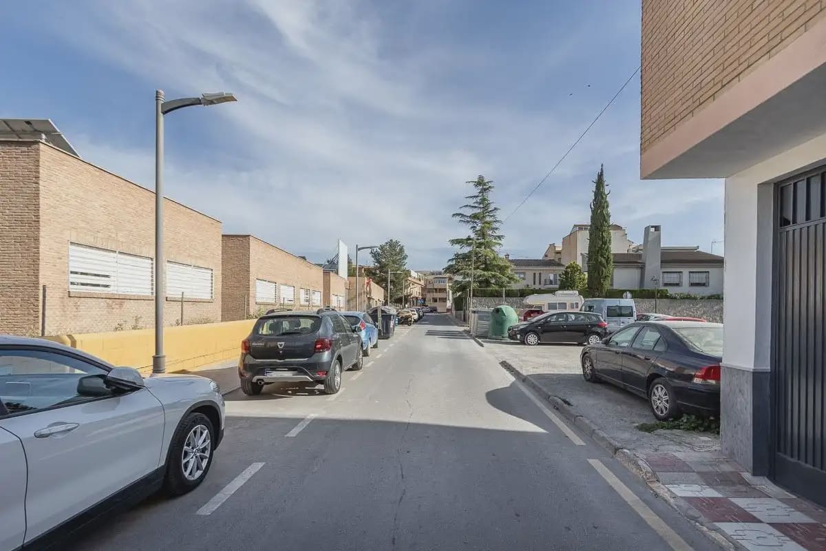 Działka budowlana na sprzedaż w Churriana de la Vega - 375 000 € (Ref: 9836982)