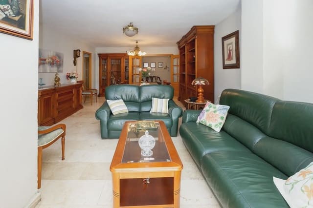 Leilighet til salgs i Pajaritos - Plaza de Toros, Granada by med garasje - € 420 000 (Ref: 9836984)