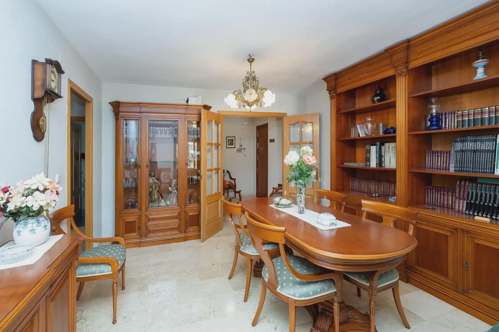 Lägenhet till salu i Granada stad med garage - 420 000 € (Ref: 9836984)