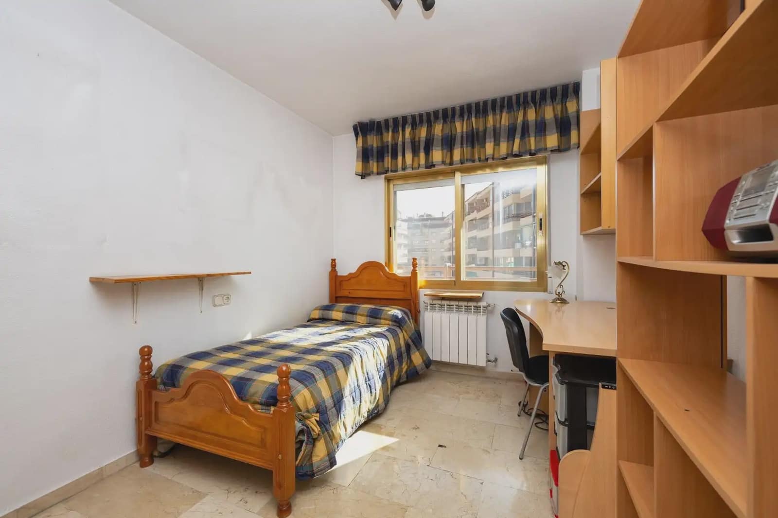 Lägenhet till salu i Granada stad med garage - 420 000 € (Ref: 9836984)