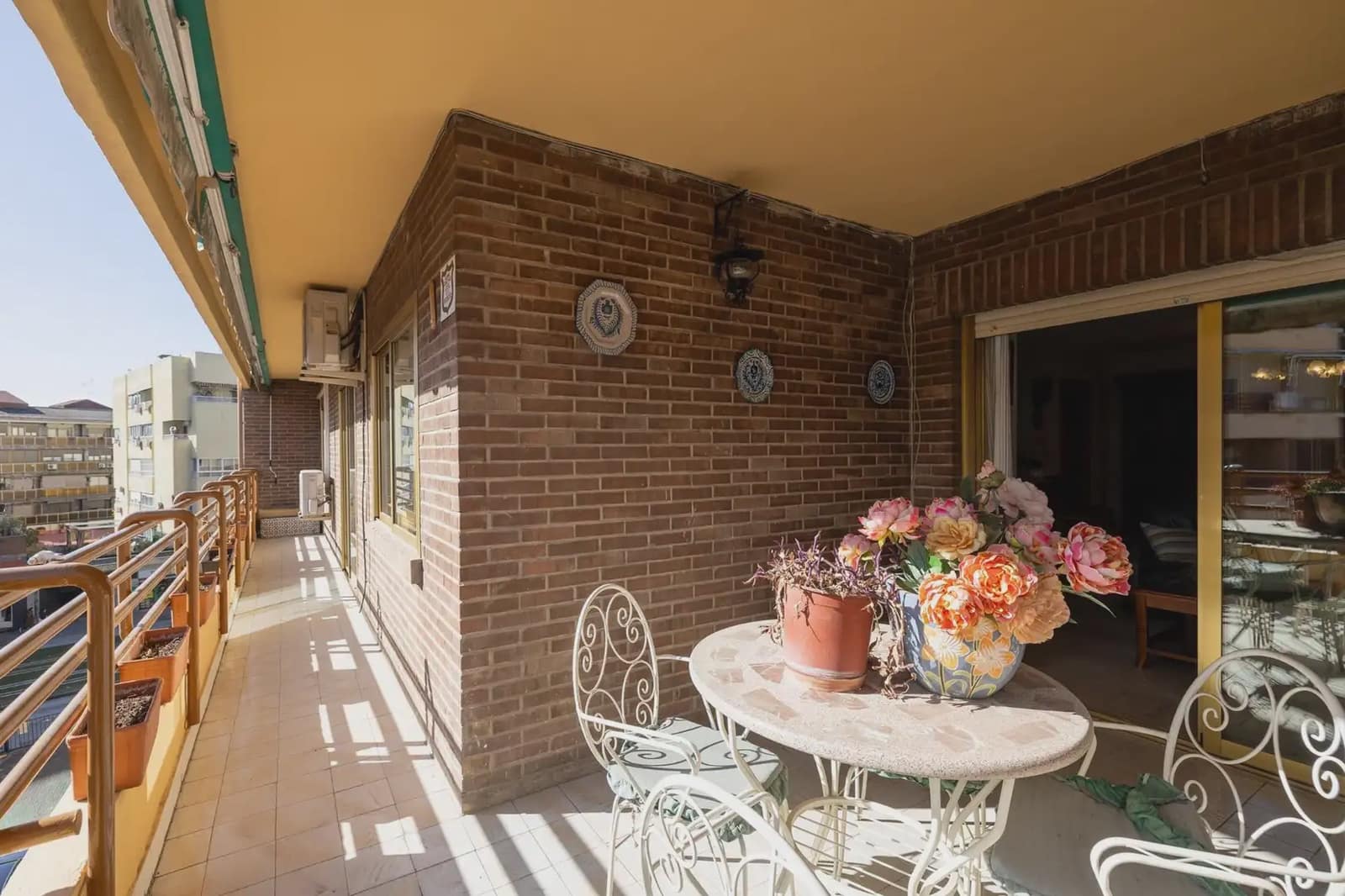Lägenhet till salu i Granada stad med garage - 420 000 € (Ref: 9836984)