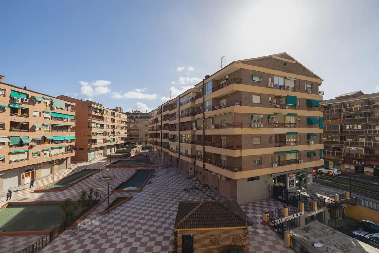 Lägenhet till salu i Granada stad med garage - 420 000 € (Ref: 9836984)