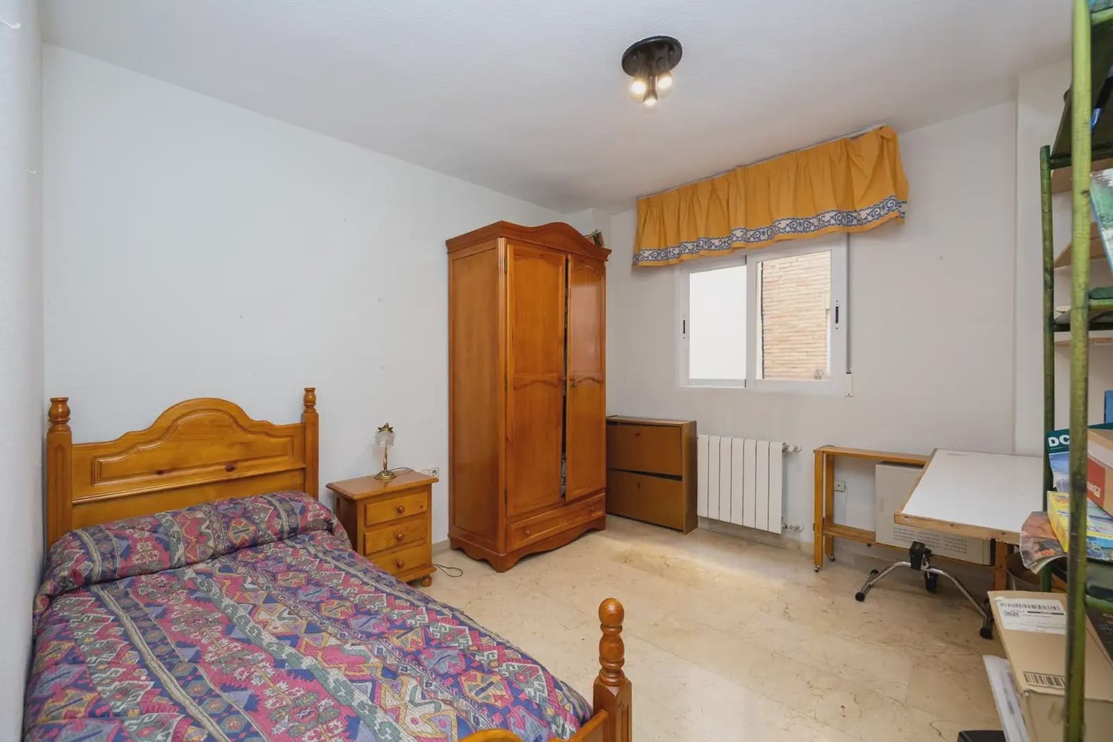 Lägenhet till salu i Granada stad med garage - 420 000 € (Ref: 9836984)