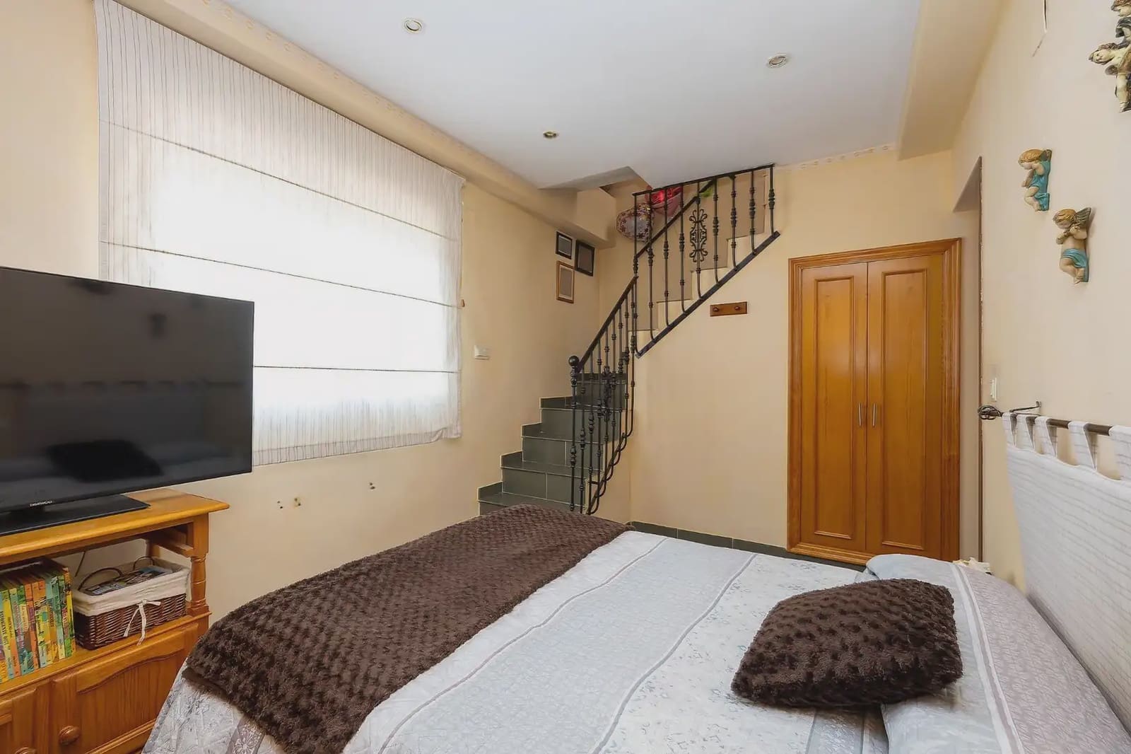 Dom blizniak na sprzedaż w Peligros z basenem garażem - 420 000 € (Ref: 9836985)