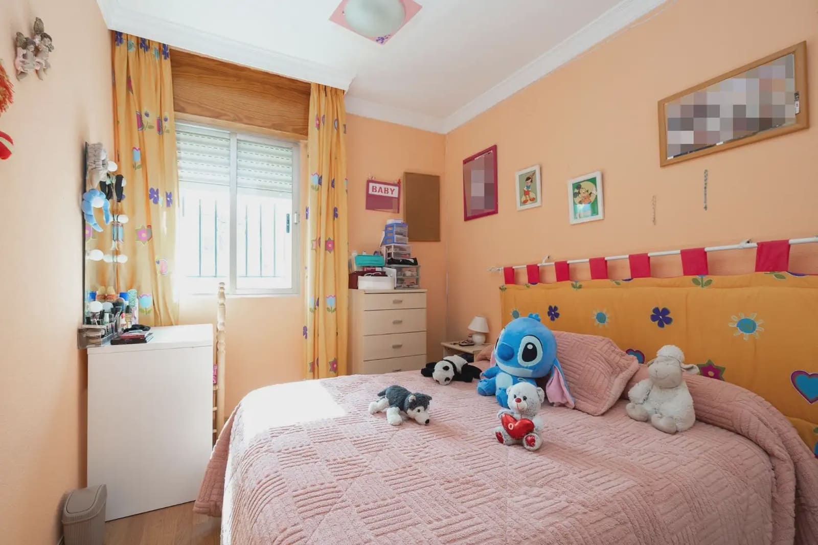 Dom blizniak na sprzedaż w Peligros z basenem garażem - 420 000 € (Ref: 9836985)