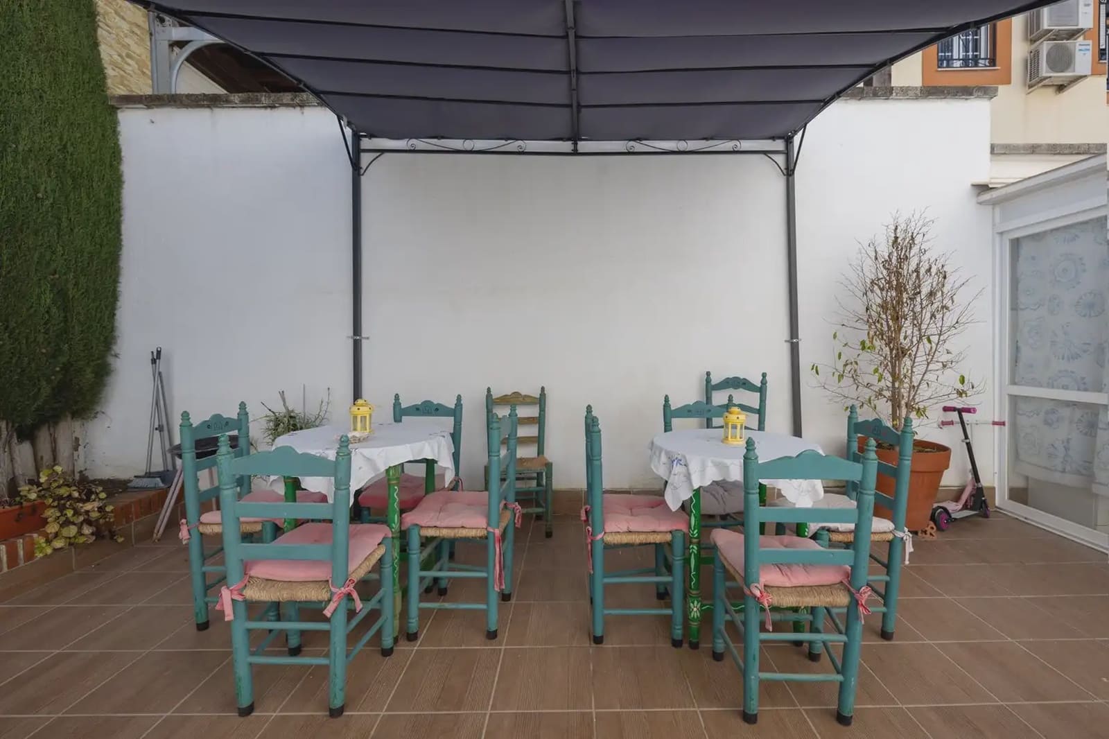 Dom blizniak na sprzedaż w Peligros z basenem garażem - 420 000 € (Ref: 9836985)