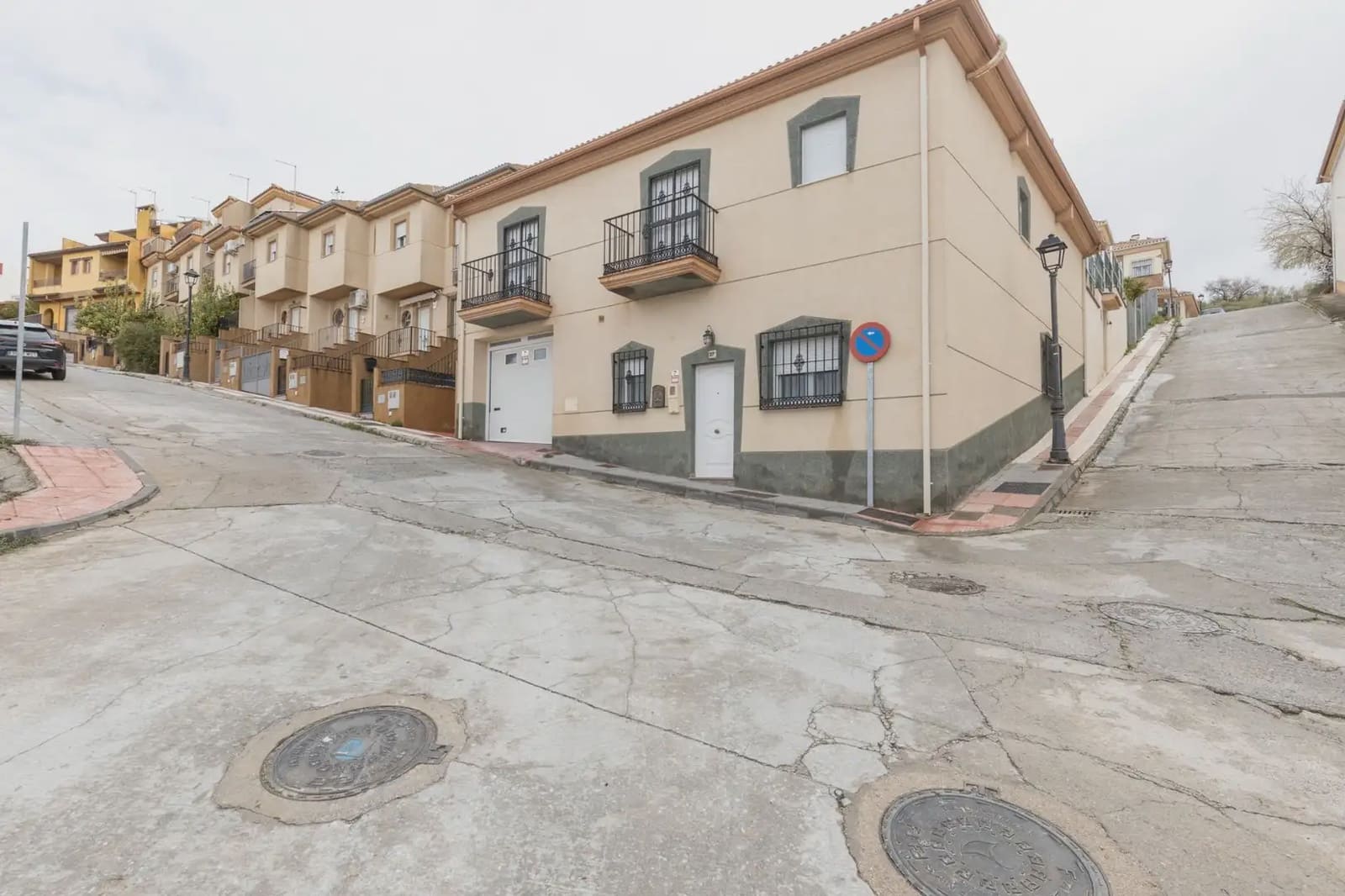 Villetta a Schiera in vendita in Guevejar con garage - 260.000 € (Rif: 9836986)