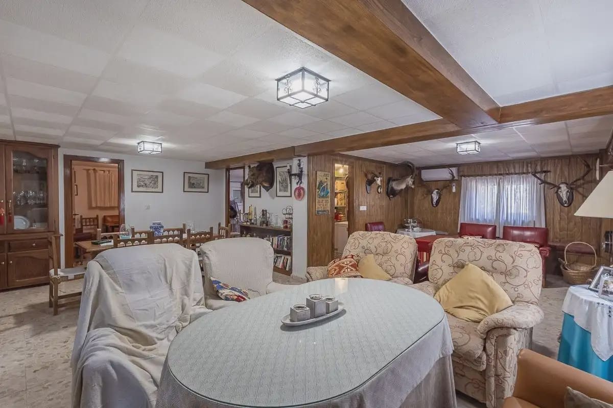 Villa til salg i Atarfe med swimmingpool garage - € 370.000 (Ref: 9836988)