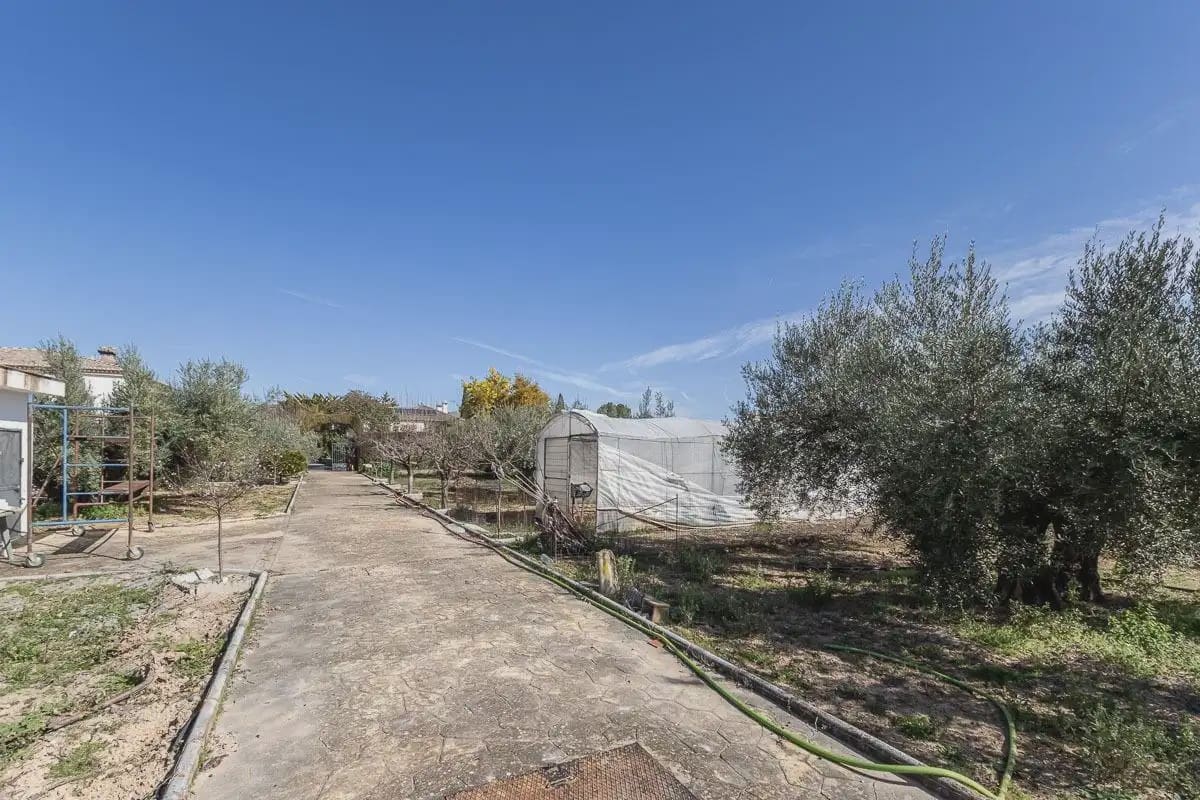 Villa til salg i Atarfe med swimmingpool garage - € 370.000 (Ref: 9836988)