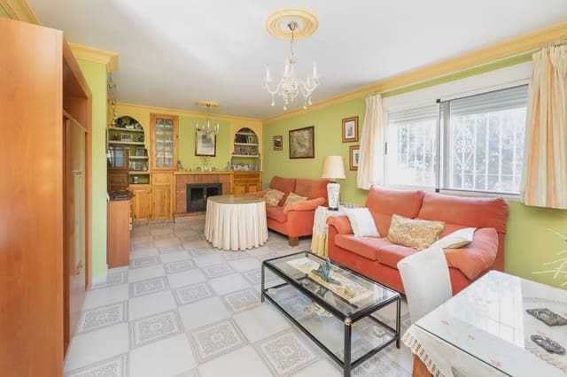 Villa in vendita in Cogollos Vega con piscina garage - 236.000 € (Rif: 9836989)