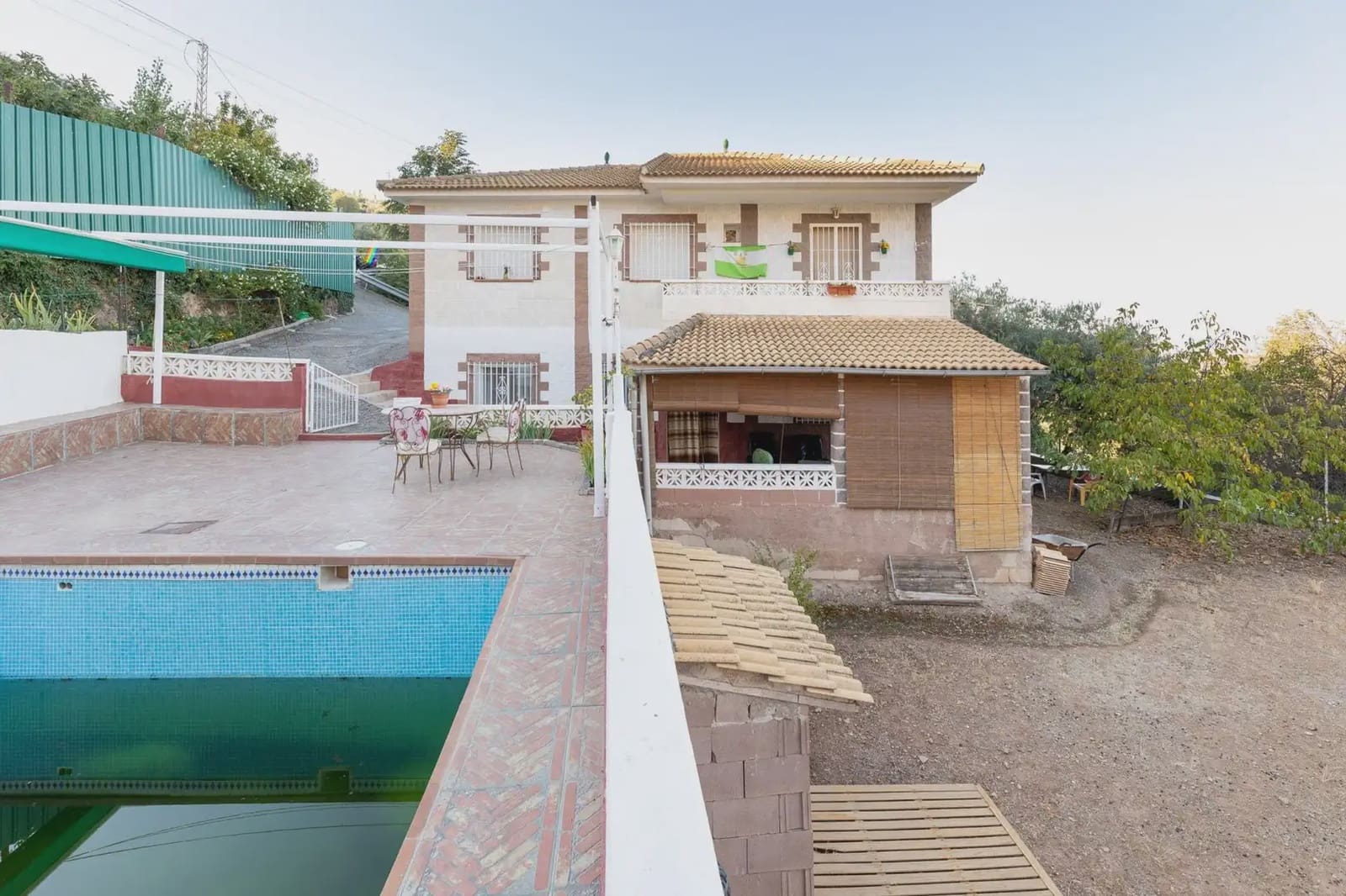 Villa zu verkaufen in Cogollos Vega mit Pool Garage - 236.000 € (Ref: 9836989)