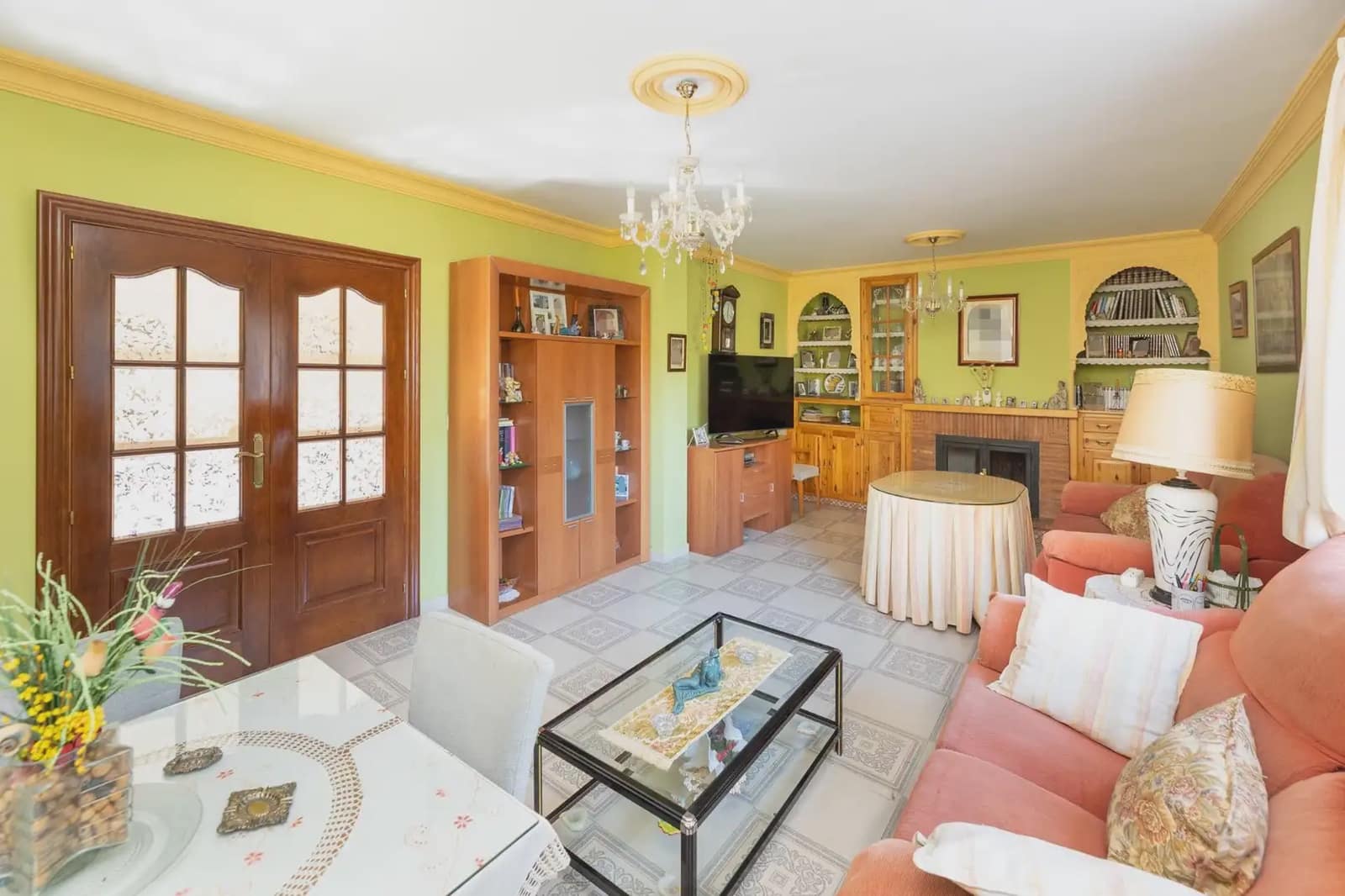 Villa zu verkaufen in Cogollos Vega mit Pool Garage - 236.000 € (Ref: 9836989)