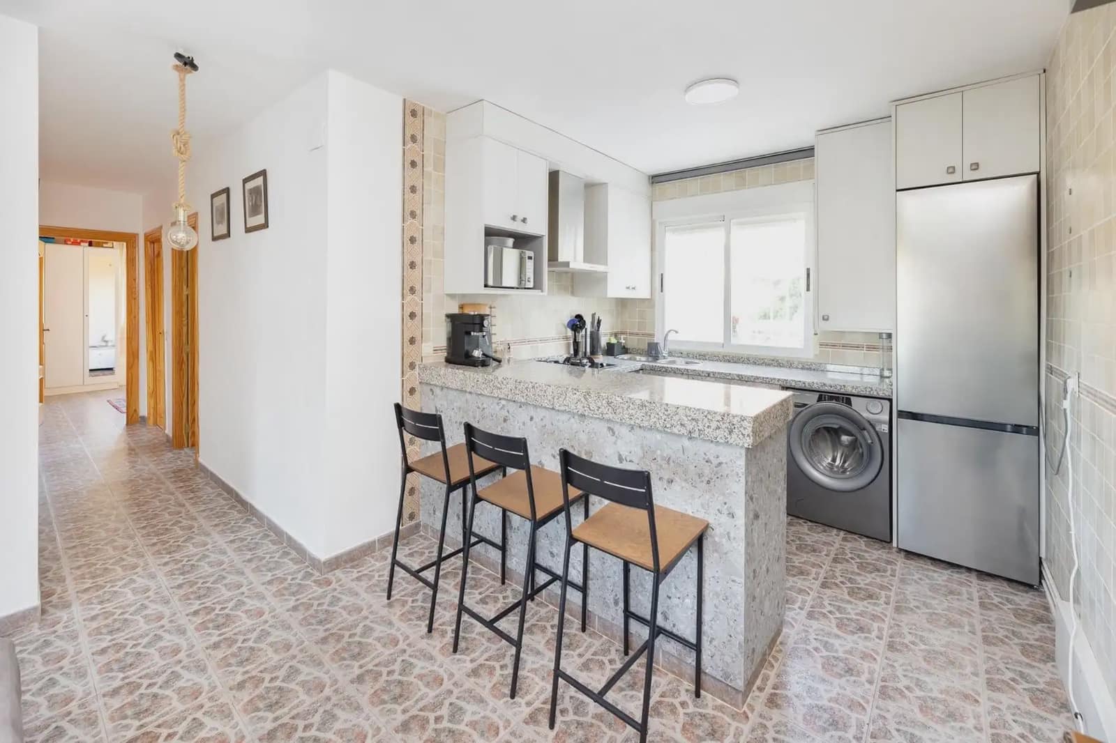 Villa zu verkaufen in Cogollos Vega mit Pool Garage - 236.000 € (Ref: 9836989)