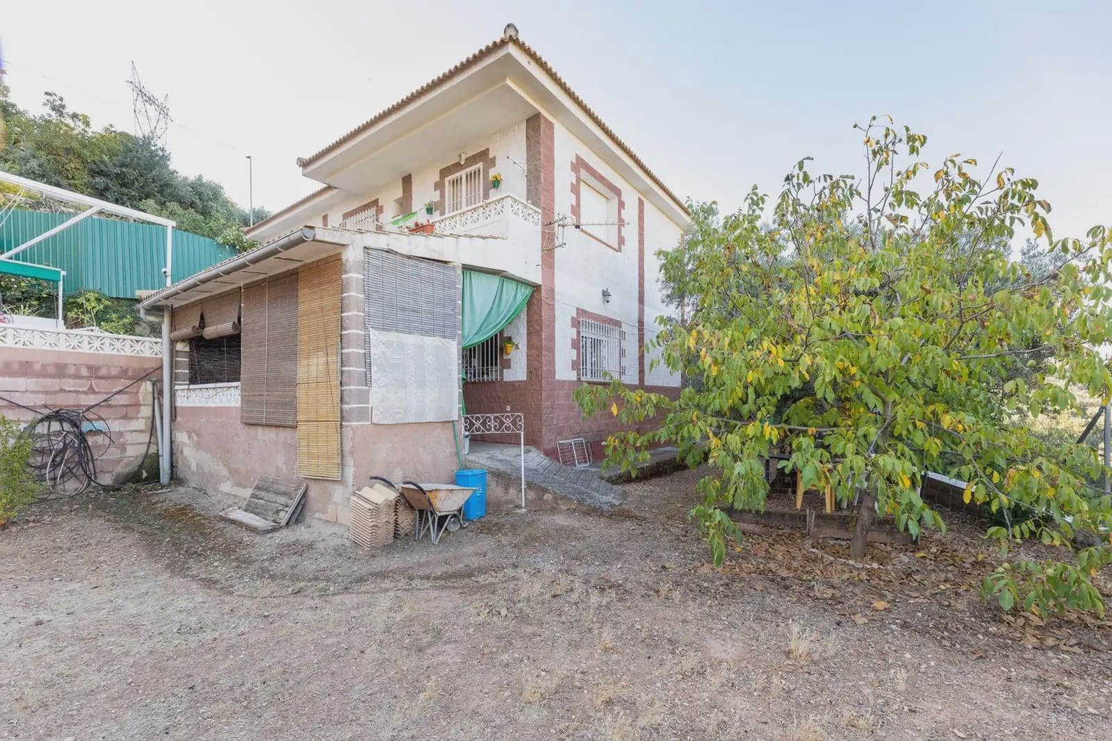 Villa zu verkaufen in Cogollos Vega mit Pool Garage - 236.000 € (Ref: 9836989)