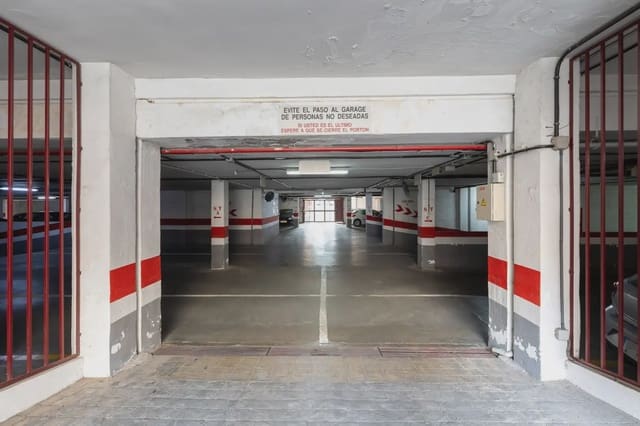 Garaż na sprzedaż w Angustias - Chana - Encina, Miasto Grenada - 23 000 € (Ref: 9836991)